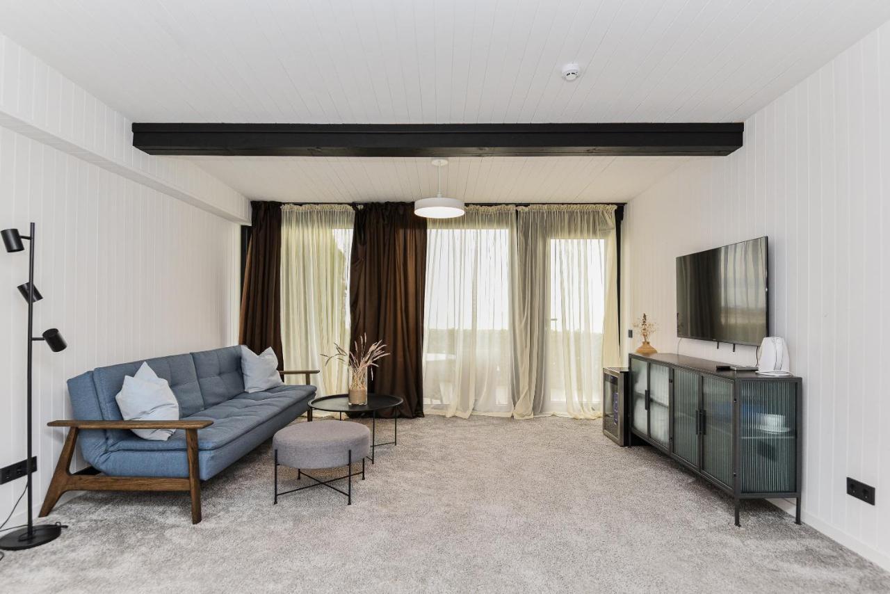 Apartamentai Eserineje דירה